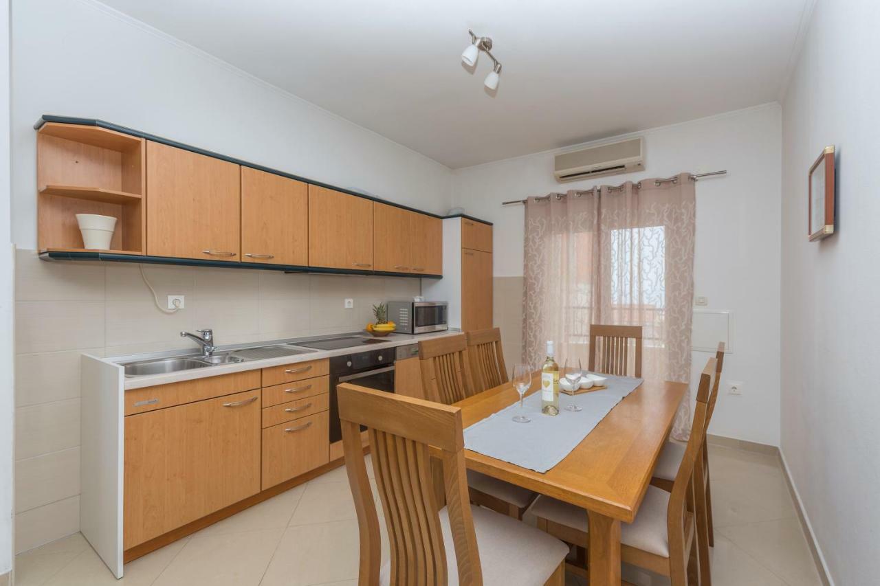 Apartments Naja มาคาร์สกา ภายนอก รูปภาพ